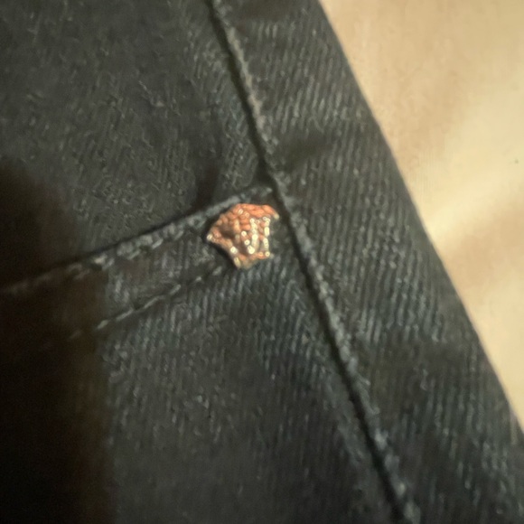 Young Versace Jeans - Picture 3 of 5